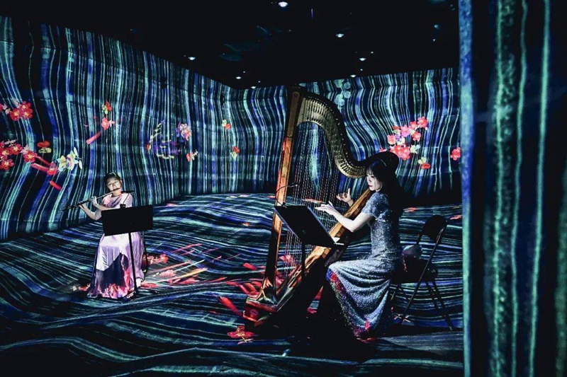 上海交响乐团在teamLab无界上海演出